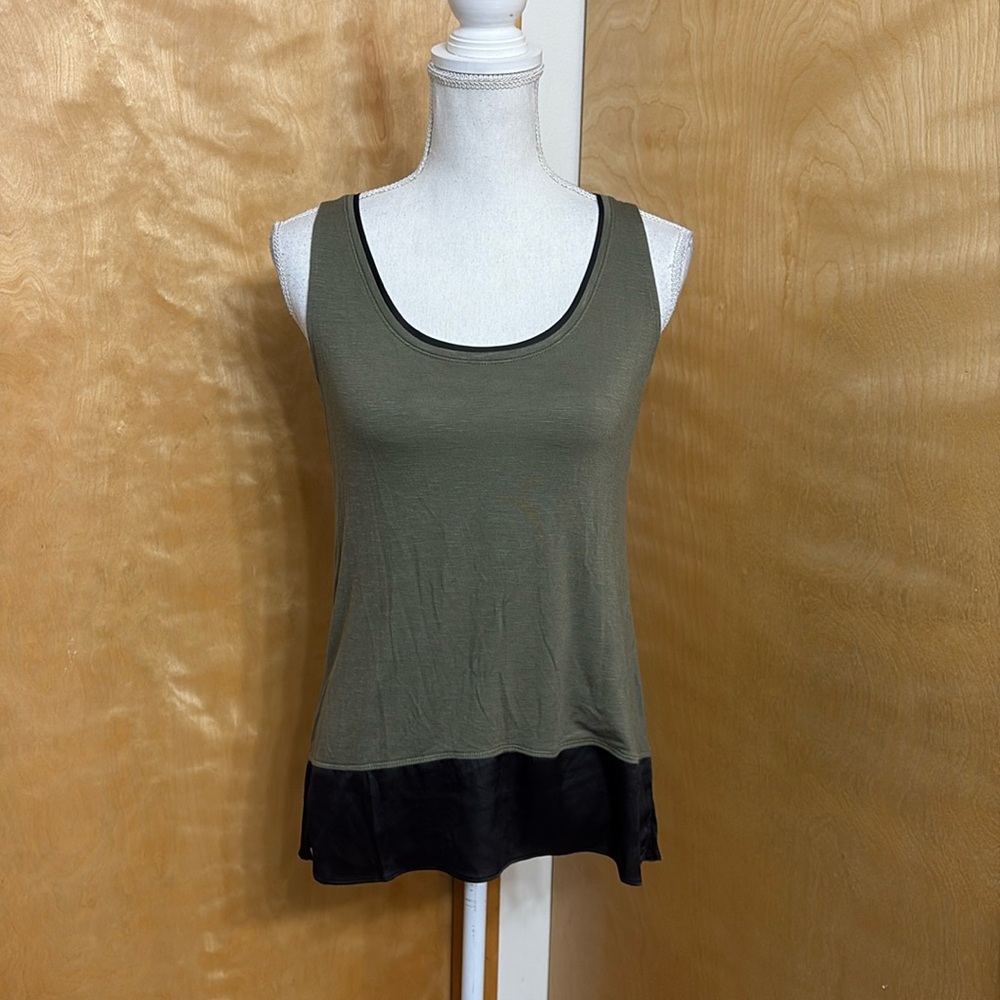 White House Black Market Green/Black High Low Tank XS